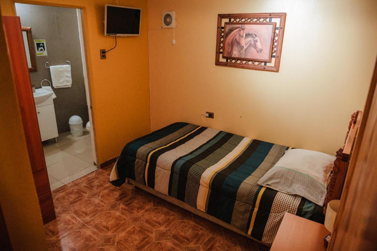 Di Giorgio Hostal Антофагаста Екстер'єр фото